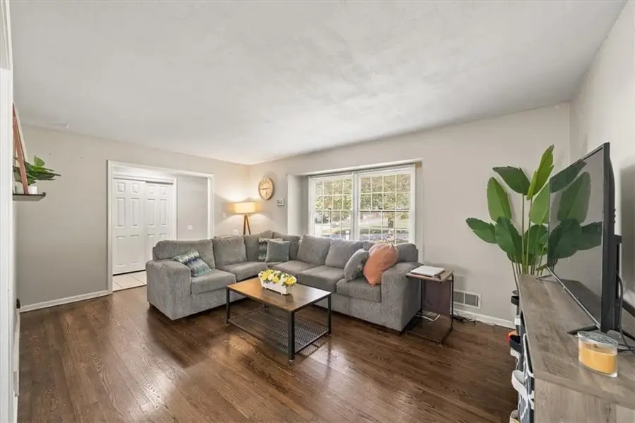 10036 Bennington Avenue, Kansas City, MO 64134 - Image #3