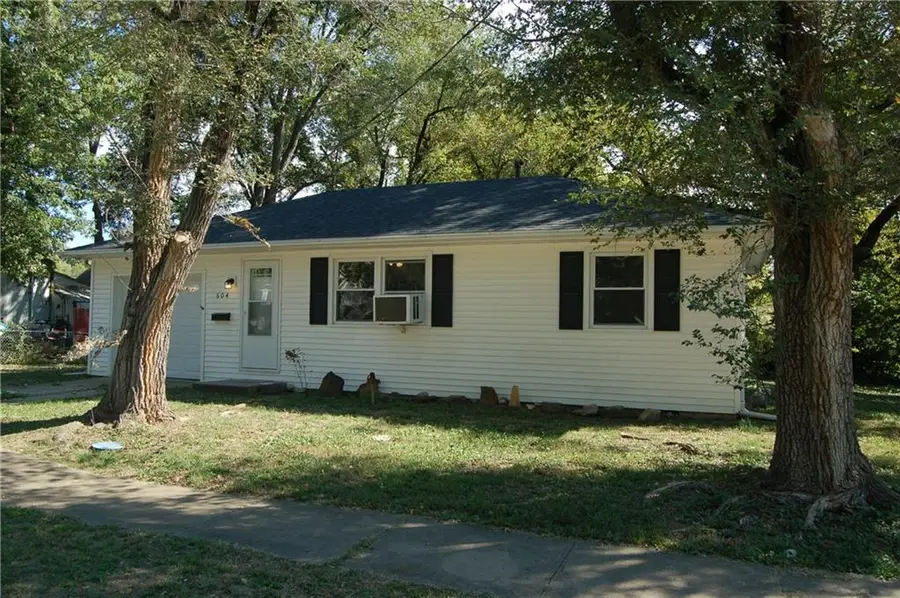 604 S Orchard Street, Clinton, MO 64735 - Image #2