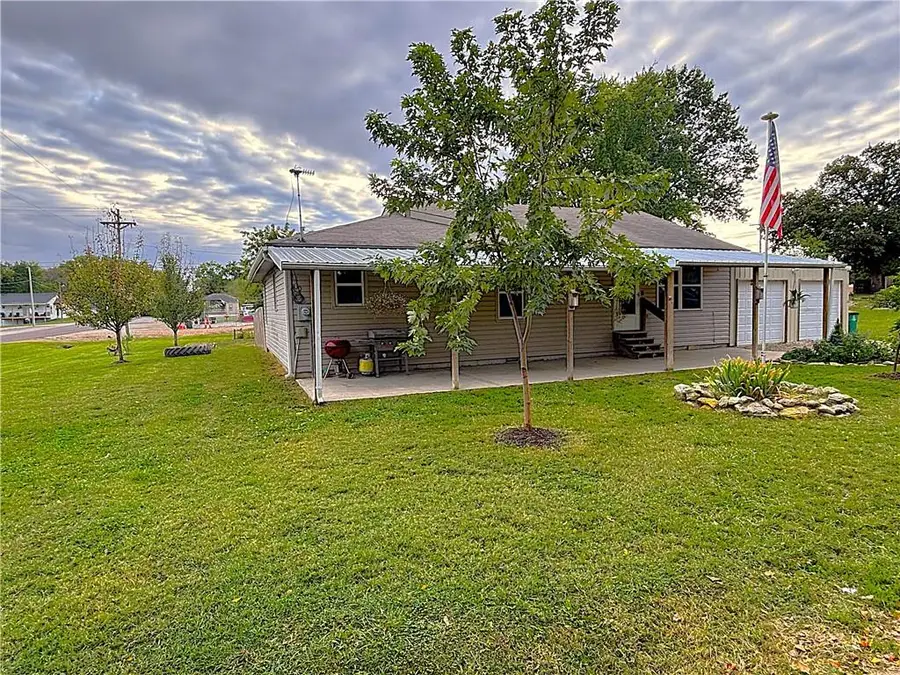 209 D Street, Creighton, MO 64739 - Image #2