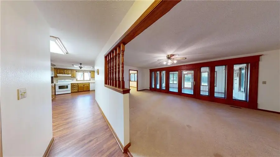 802 S Timberbrook Drive, Nevada, MO 64772 - Image #2