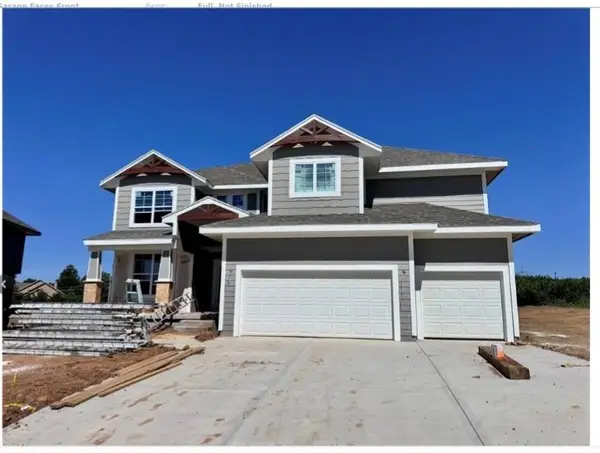 11327 S Emerald Street, Olathe, KS 66061