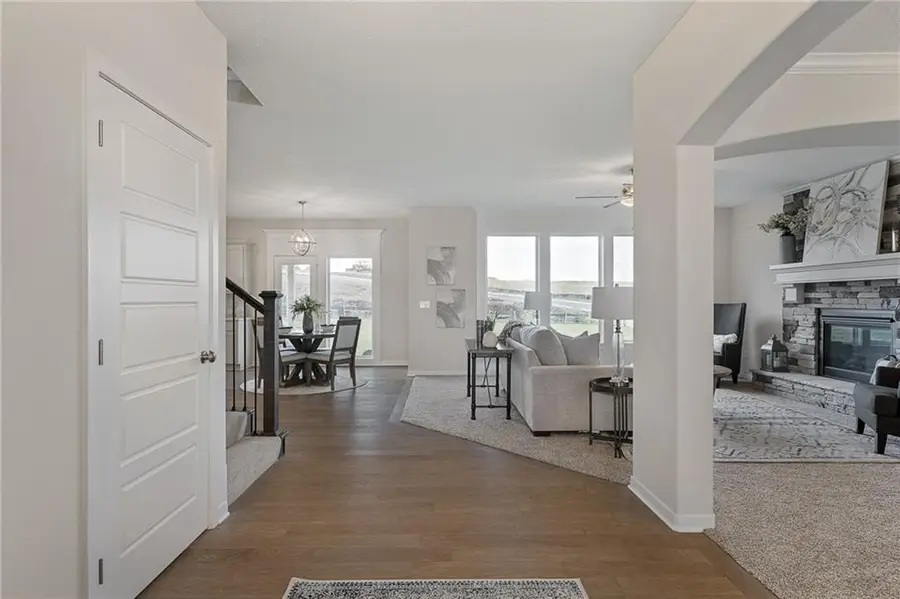 11327 S Emerald Street, Olathe, KS 66061 - Image #2