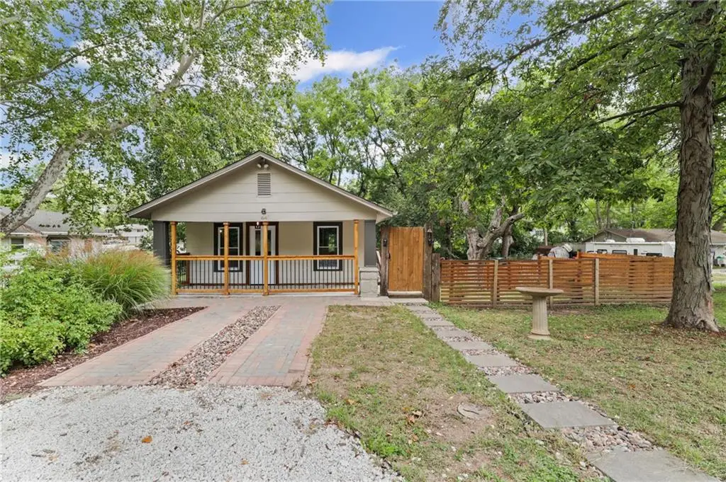 1641 S 49th Terrace, Kansas City, KS 66106 - Image #1