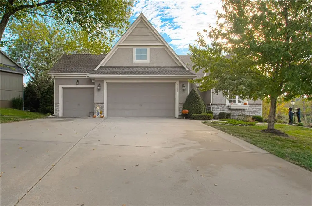 5013 Bradshaw Street, Shawnee, KS 66216 - Image #1