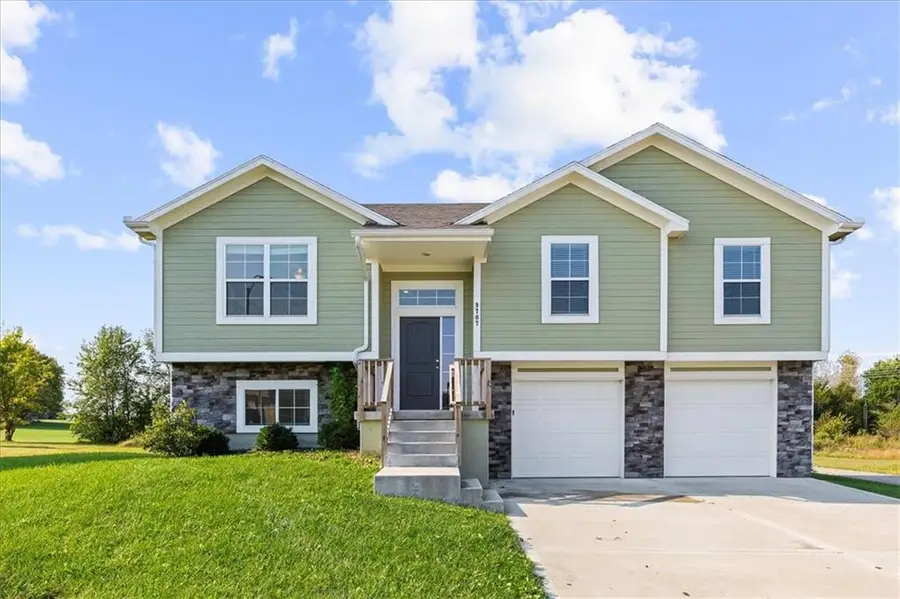 9707 E 222nd Street, Peculiar, MO 64078 - Image #2