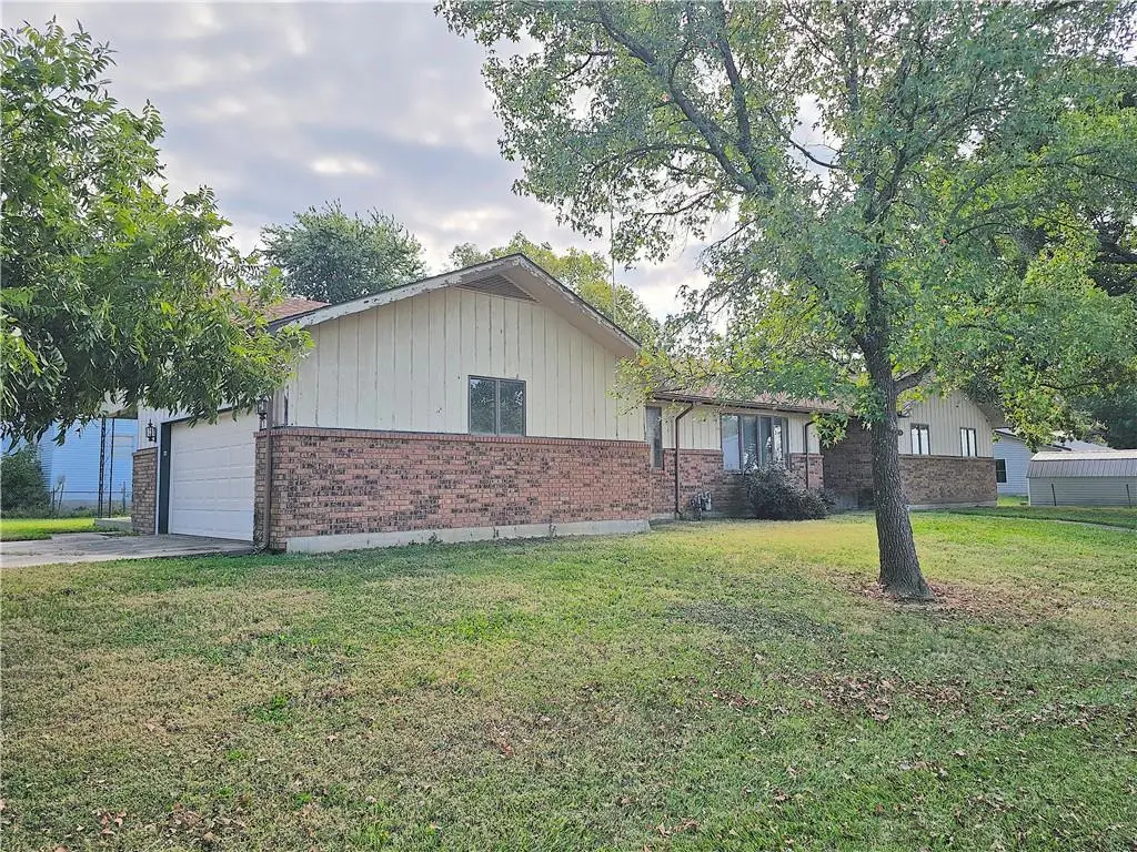 501 Pine Street, Colony, KS 66015 - Image #1