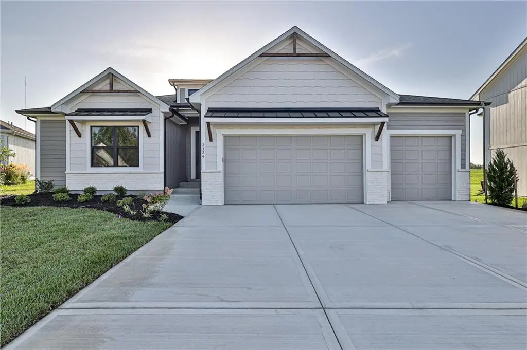 14014 Crawford Creek Circle, Prairie, MO 64034 - Image #1