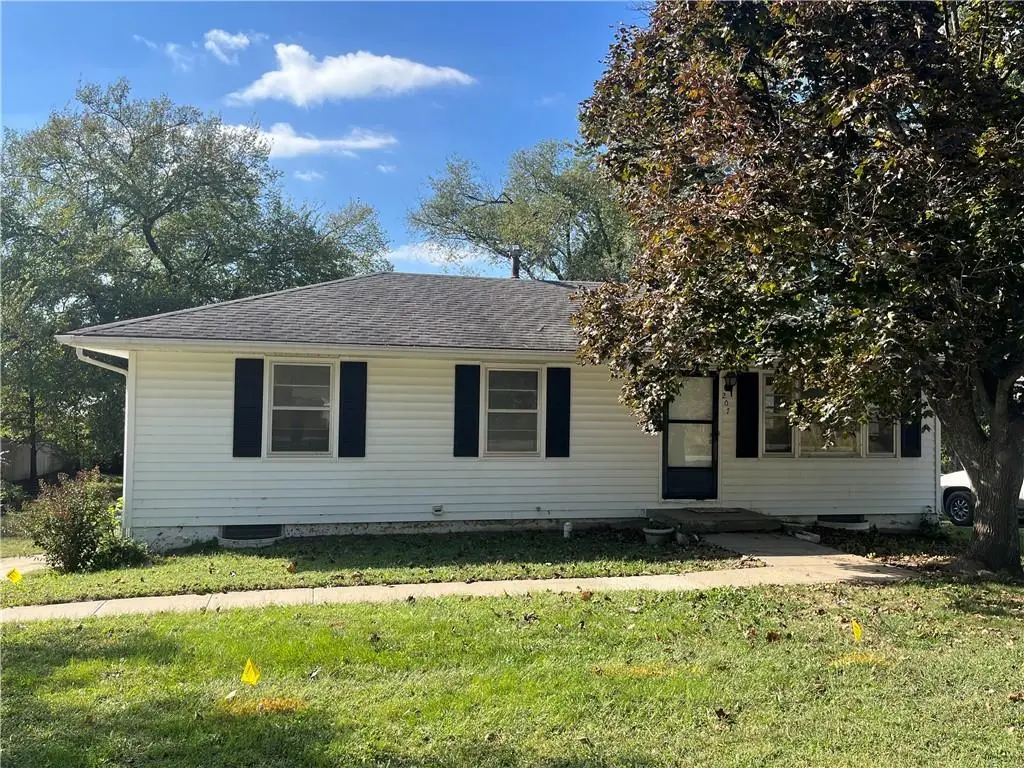 207 Lexington Road, Pleasant Hill, MO 64080 - Image #1