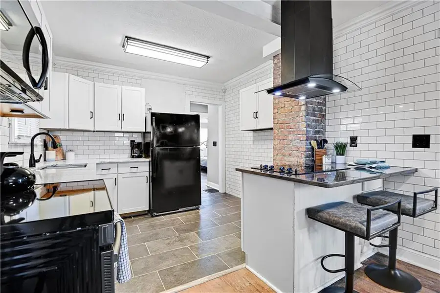 5043 Michigan Avenue, Kansas City, MO 64130 - Image #2