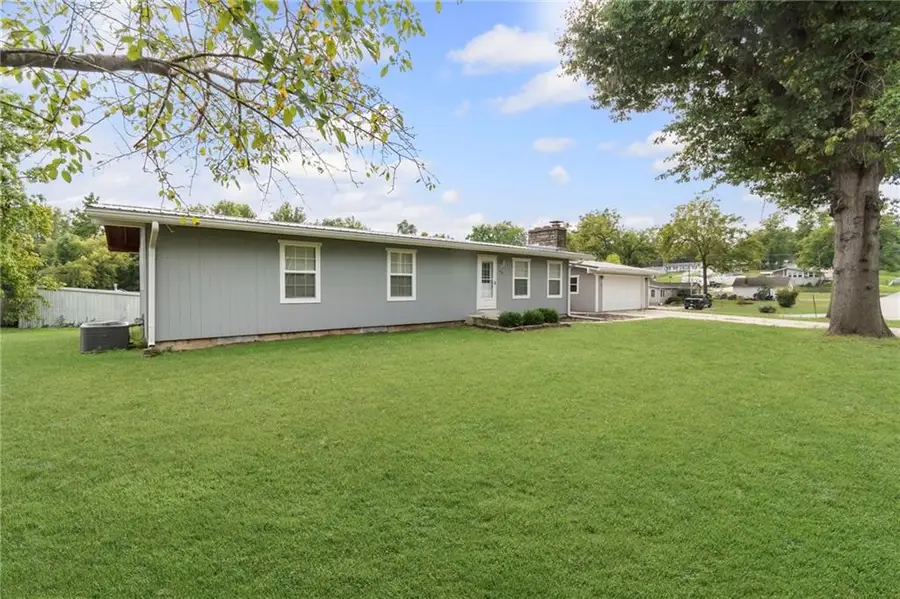 702 E 6th Street, Carrollton, MO 64633 - Image #2