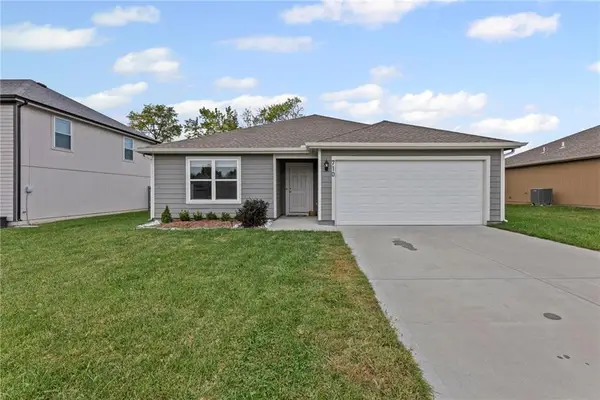 710 Hidden Meadows Drive, Paola, KS 66071