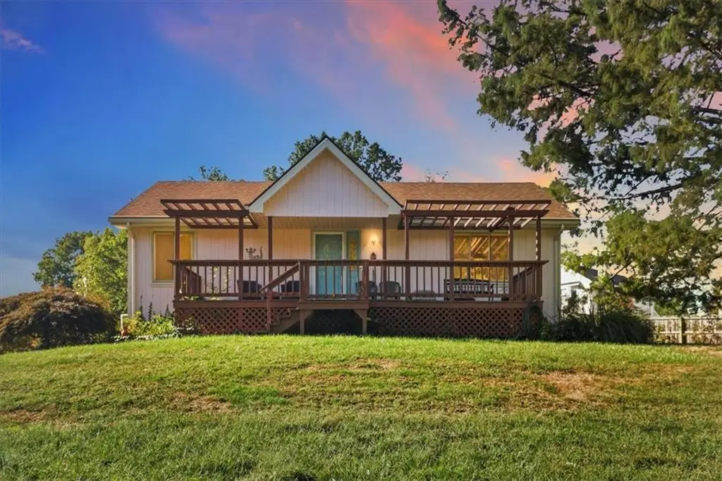 7008 N Elm Street, Pleasant Valley, MO 64068 - Image #1