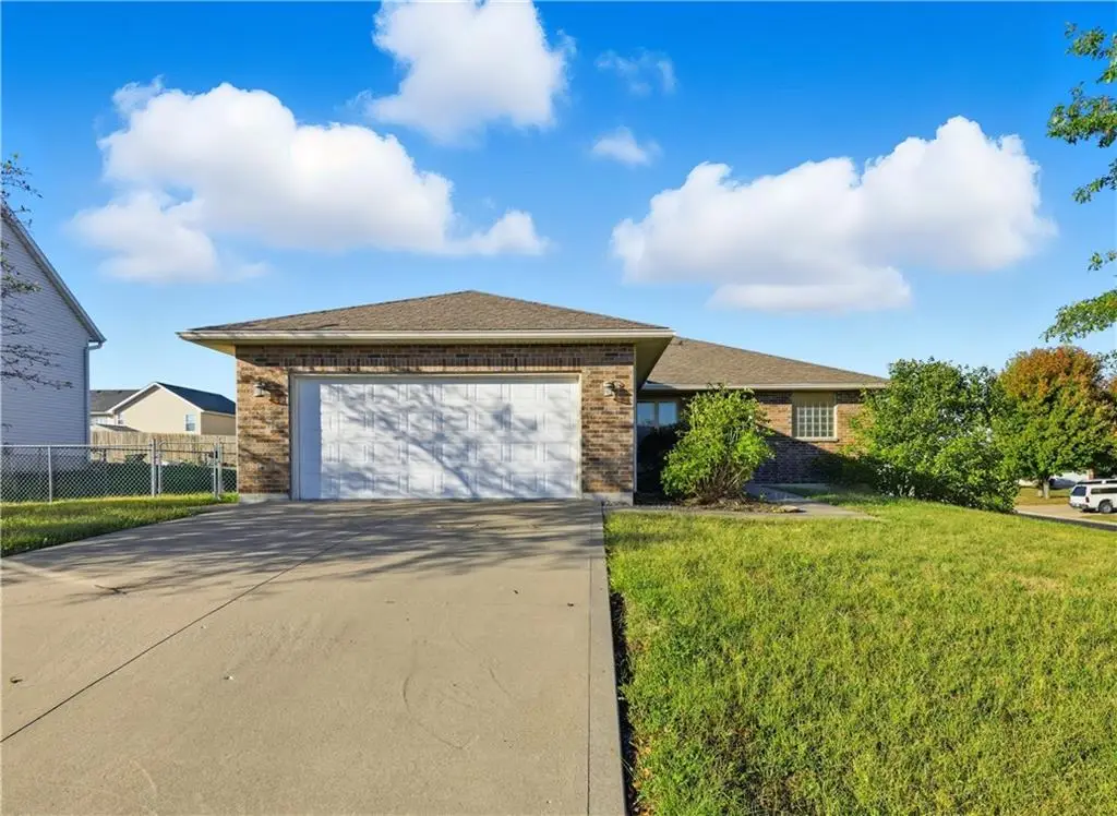 1511 Pebblecreek Drive, Warrensburg, MO 64093 - Image #1