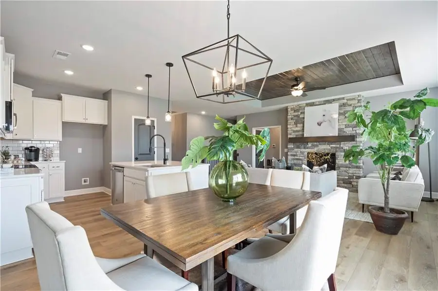 124 NW Mulberry Court, Blue Springs, MO 64014 - Image #2