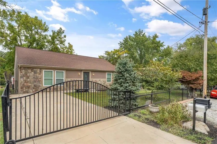 5820 NE 61st Street, Kansas City, MO 64119 - Image #3
