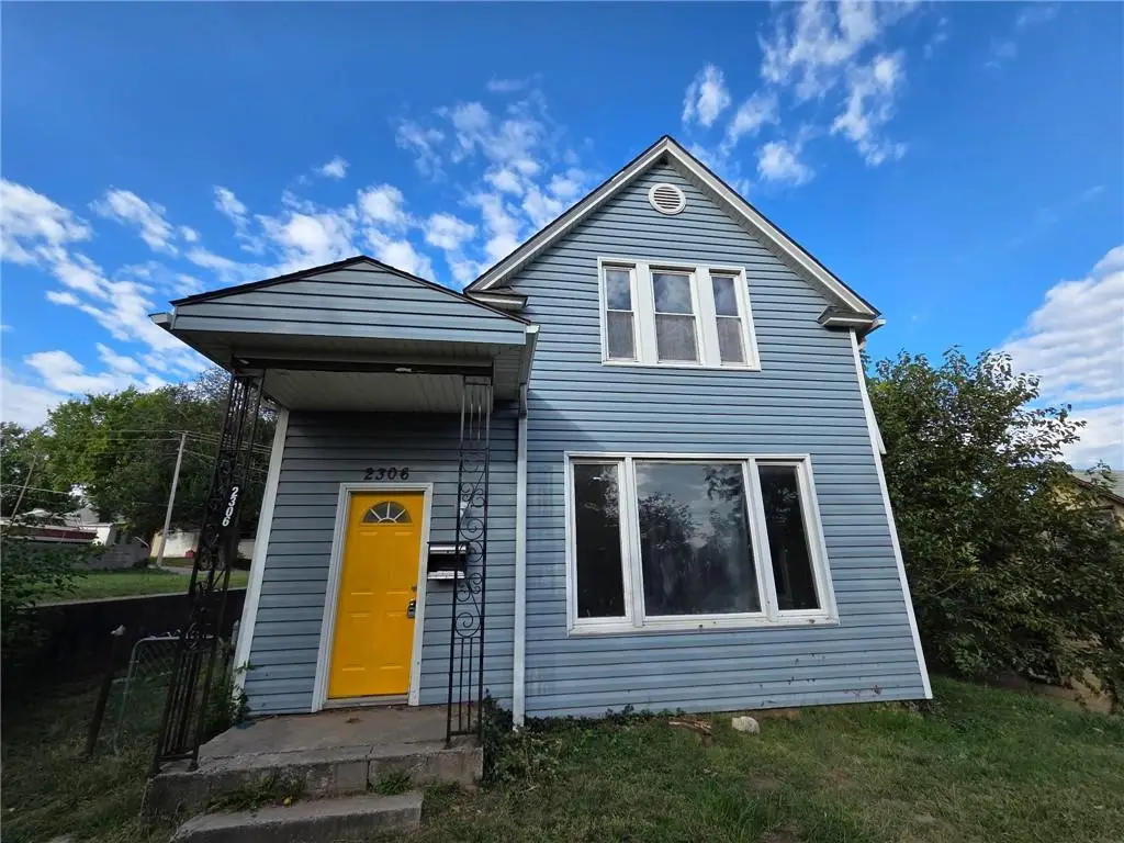 2306 S 19th Street, Saint Joseph, MO 64503 - Image #1