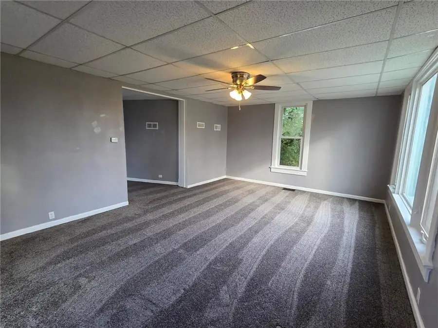 2306 S 19th Street, Saint Joseph, MO 64503 - Image #2