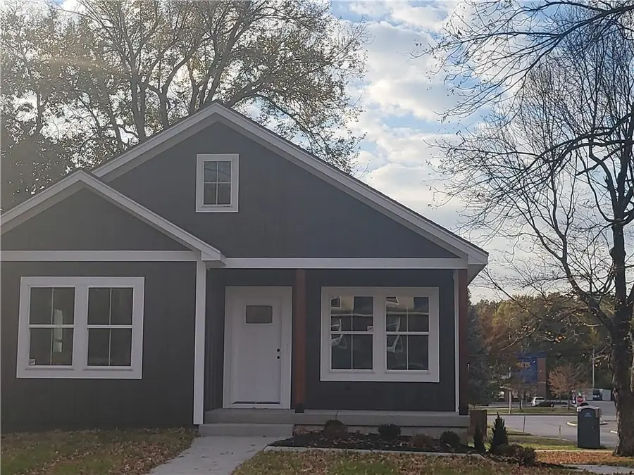 1400 S Dodgion Avenue, Independence, MO 64055 - Image #2