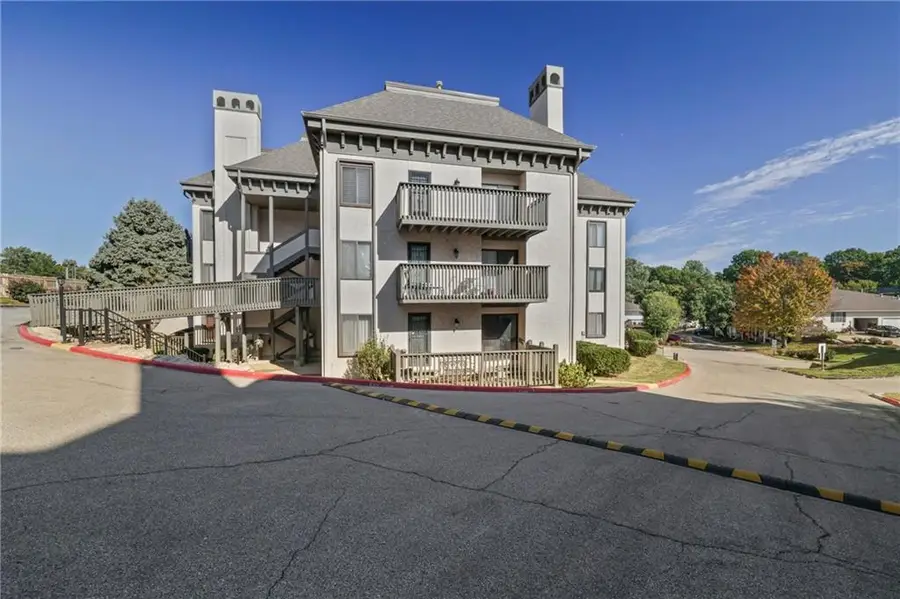 301 E Partridge Avenue #K, Independence, MO 64055 - Image #2