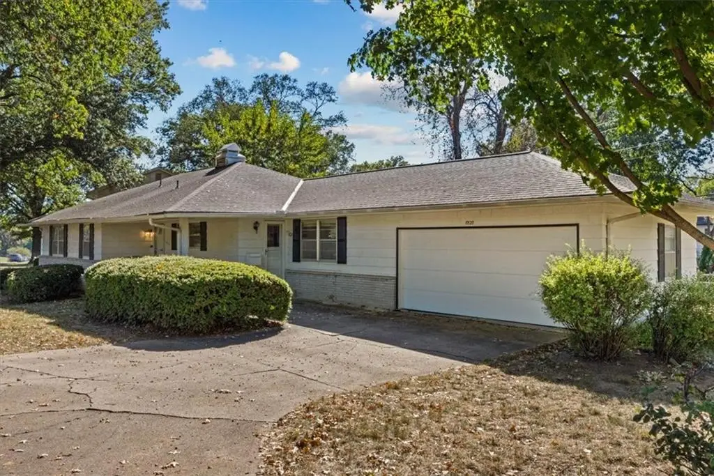 10120 Nall Avenue, Overland Park, KS 66207 - Image #1