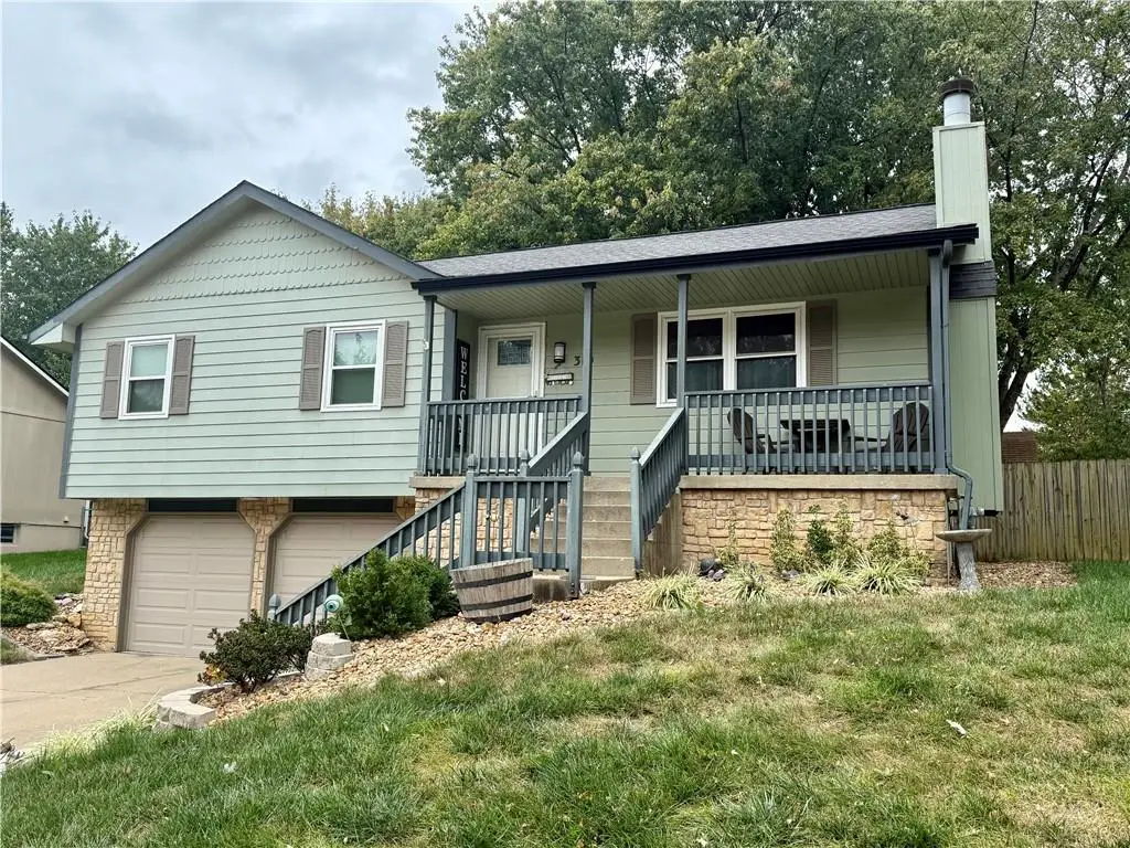 310 N Darrowby Drive, Raymore, MO 64083 - Image #1