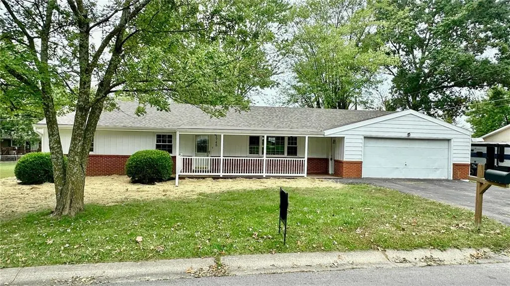 1745 Lake Trenton Drive, Trenton, MO 64683 - Image #1