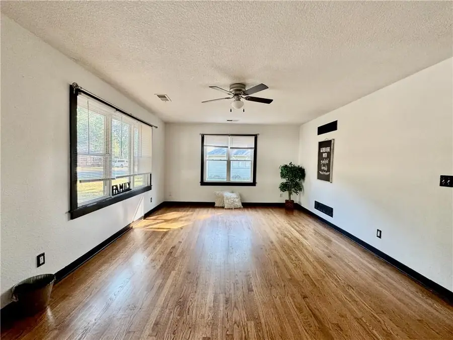 124 N Pine Street, Gardner, KS 66030 - Image #3