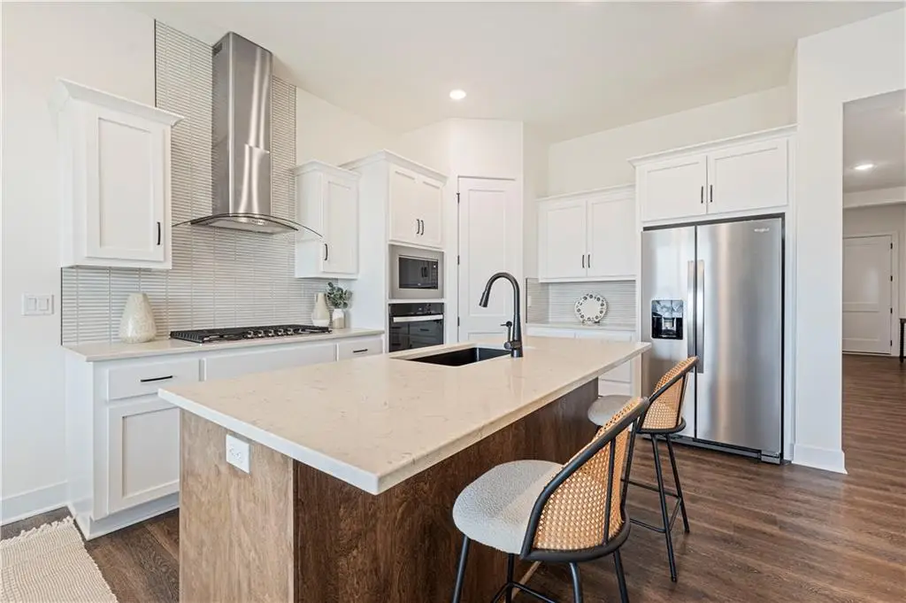 1379 N 163rd Street, Basehor, KS 66007 - Image #1