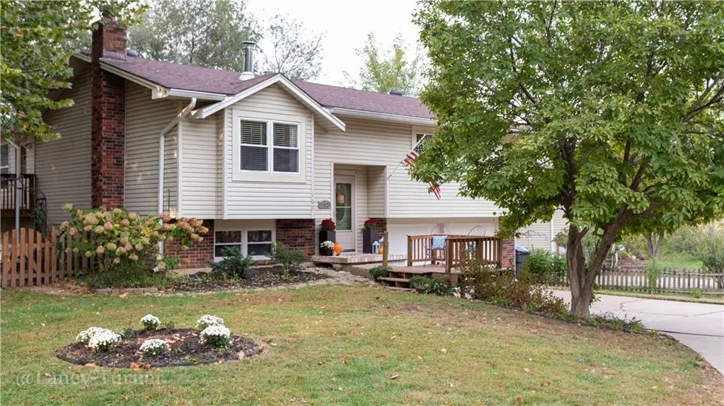 102 S 3rd Court, Lansing, KS 66043 - Image #1