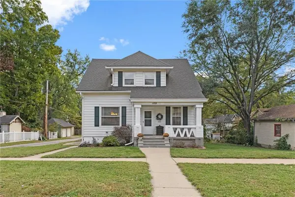 109 Vine Street, Leavenworth, KS 66048