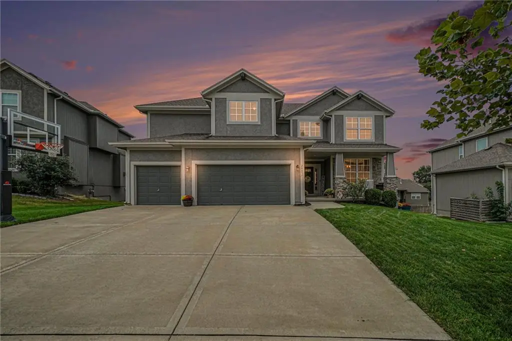 20457 W 107th Terrace, Olathe, KS 66061 - Image #1