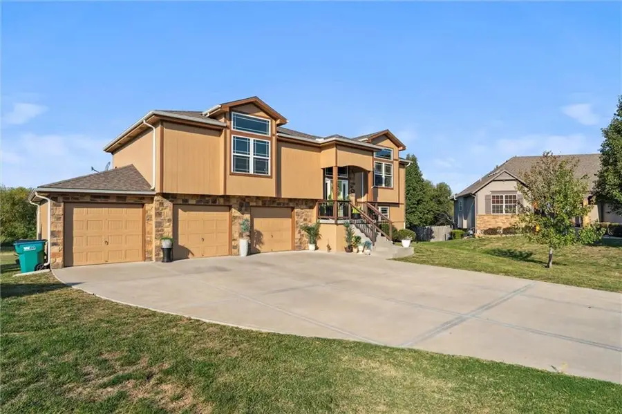 21743 Johnson Court, Spring Hill, KS 66083 - Image #3