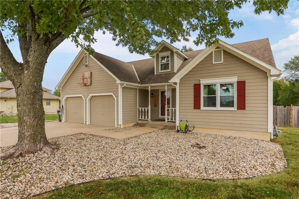 15855 Gardner West Road, Gardner, KS 66030 - Image #1