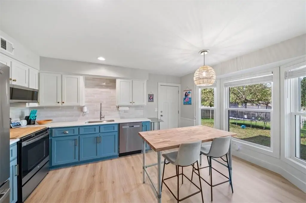 12100 W 103rd Terrace, Overland Park, KS 66215 - Image #1