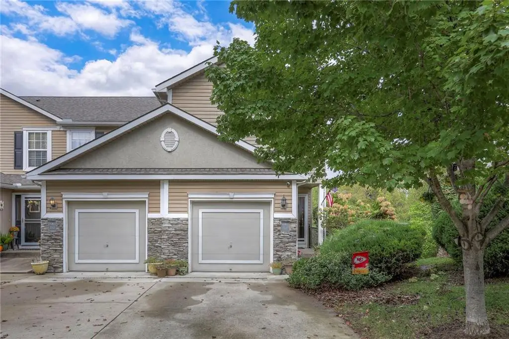 3341 SW Shadow Glen Drive, Blue Springs, MO 64015 - Image #1