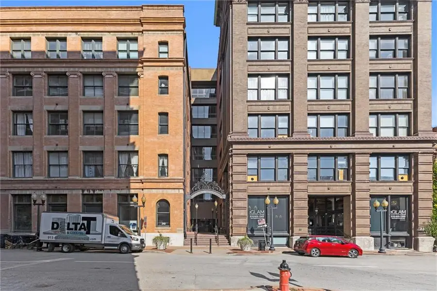 308 W 8th Street #513, Kansas City, MO 64105 - Image #2