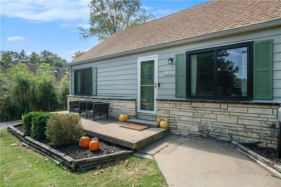 4752 Belinder Road, Westwood, KS 66205 - Image #3