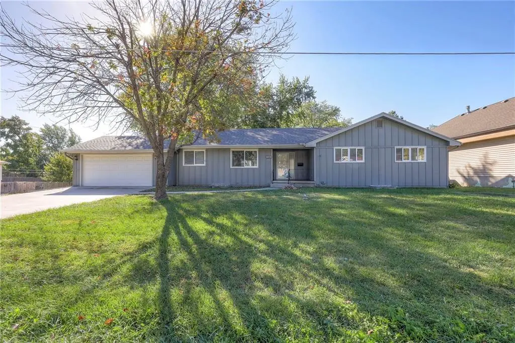 104 Olive Street, Lansing, KS 66043 - #1