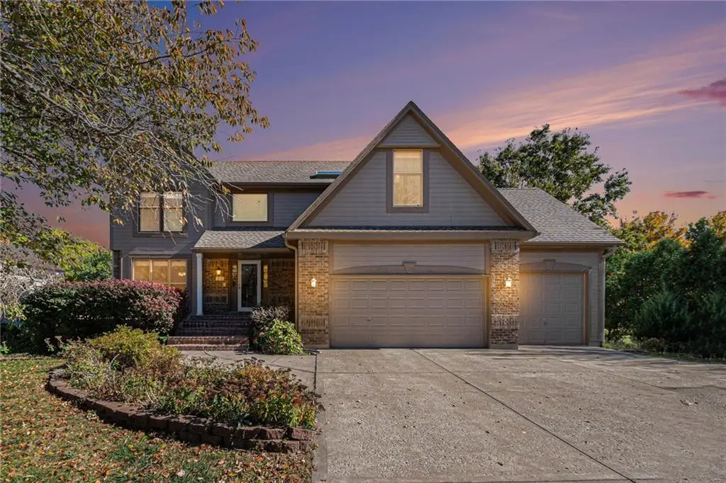 505 SE Williamsburg Drive, Lees Summit, MO 64063 - Image #1