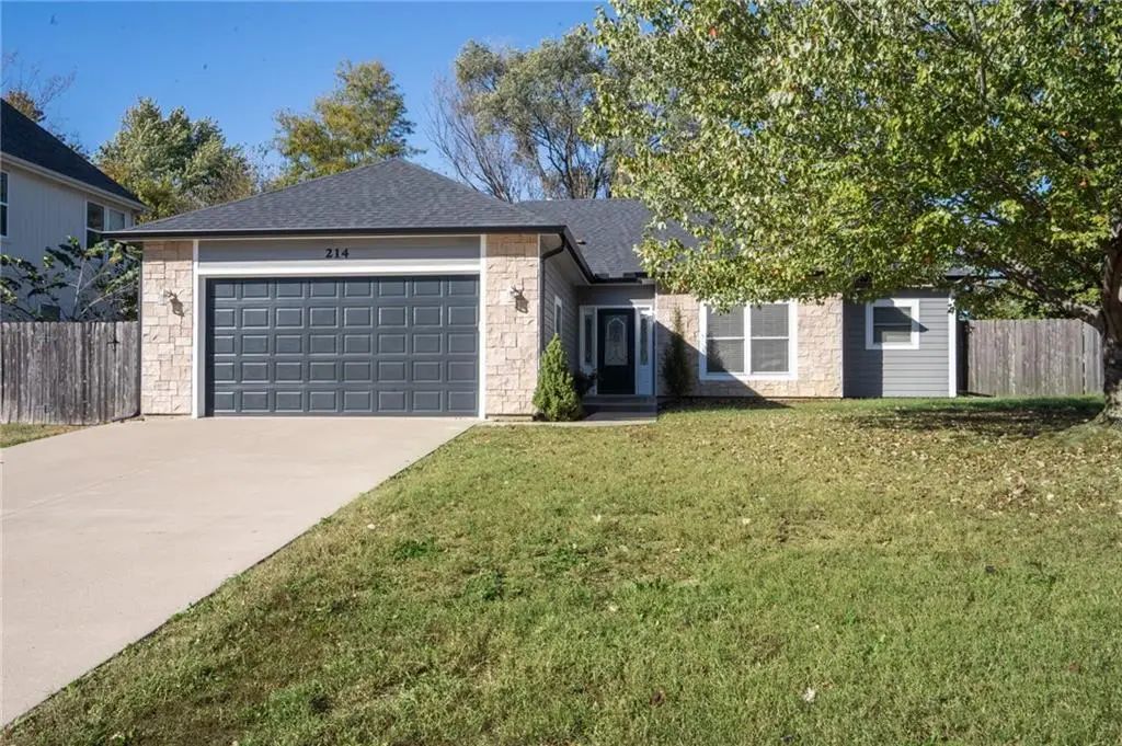 214 Hillside Drive, Baldwin City, KS 66006 - Image #1