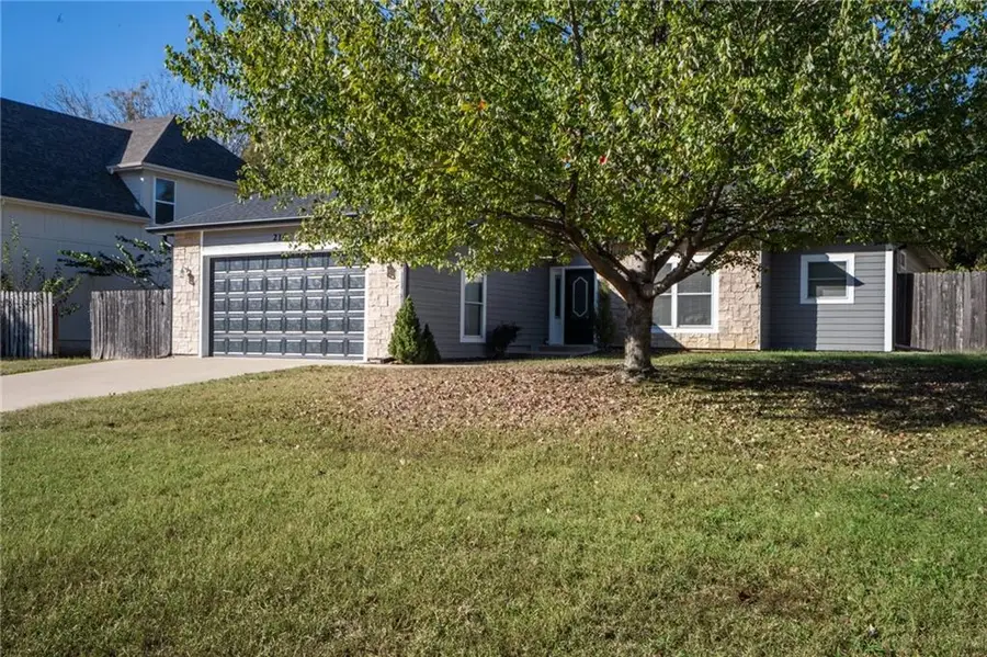 214 Hillside Drive, Baldwin City, KS 66006 - Image #2