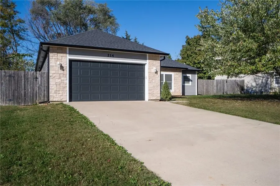 214 Hillside Drive, Baldwin City, KS 66006 - Image #3