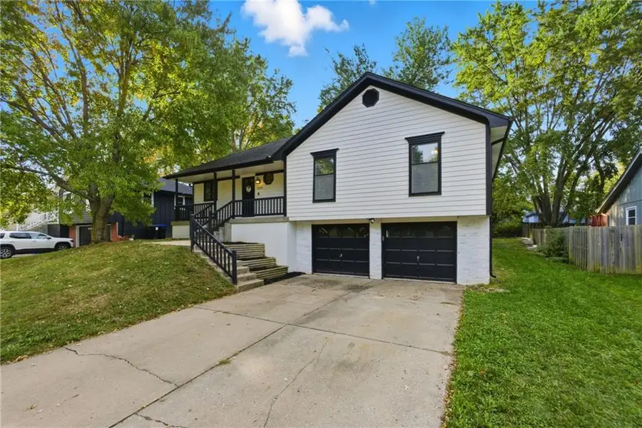 2129 Cromwell Street, Lees Summit, MO 64086 - Image #3