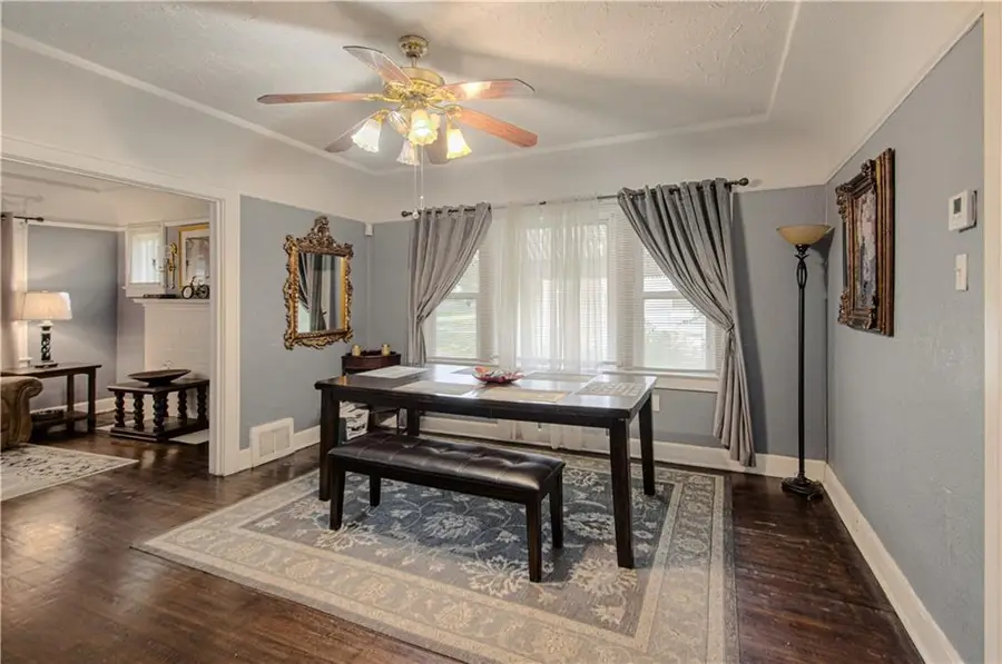 2216 E 73rd Street, Kansas City, MO 64132 - Image #2