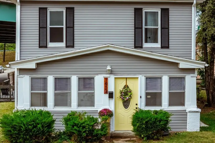 1924 S 12th Street, Saint Joseph, MO 64503 - Image #2