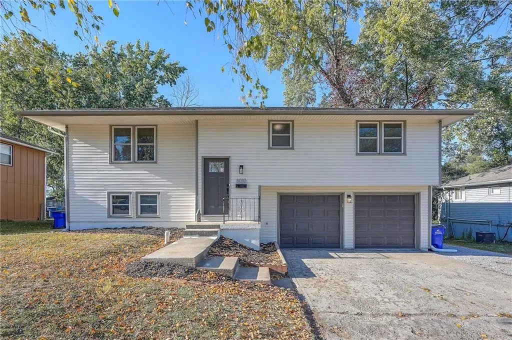6010 E 151st Street, Grandview, MO 64030 - Image #1