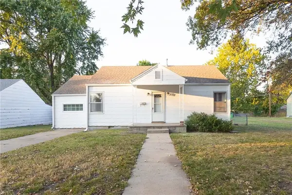 1018 E 5th Street, Cherryvale, KS 67335