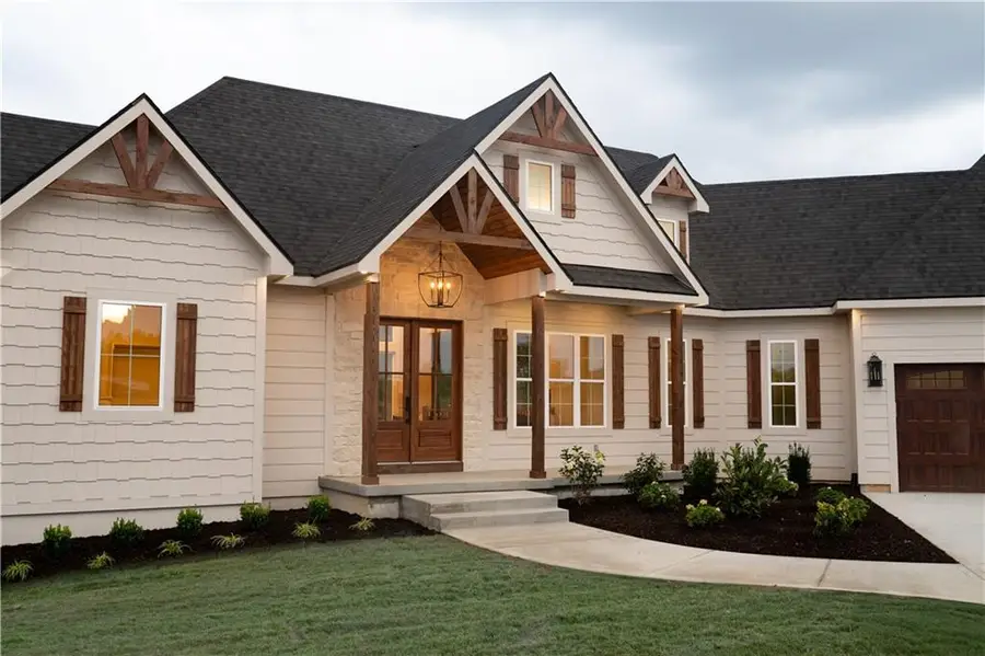 16587 Olive Street, Basehor, KS 66007 - Image #2