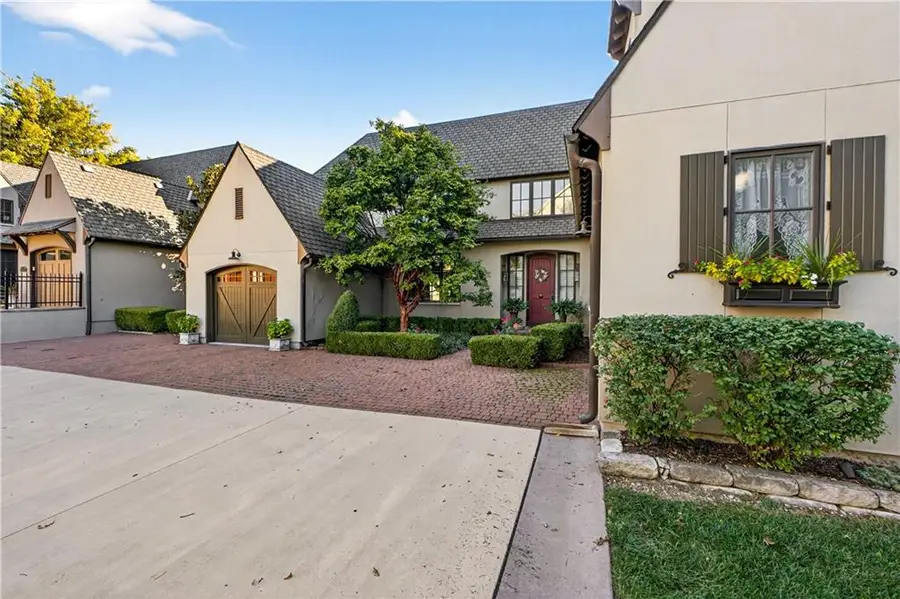 7805 Mission Road, Prairie Village, KS 66208 - Image #3