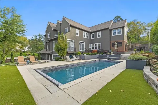 5600 State Line Road, Mission Hills, KS 66208